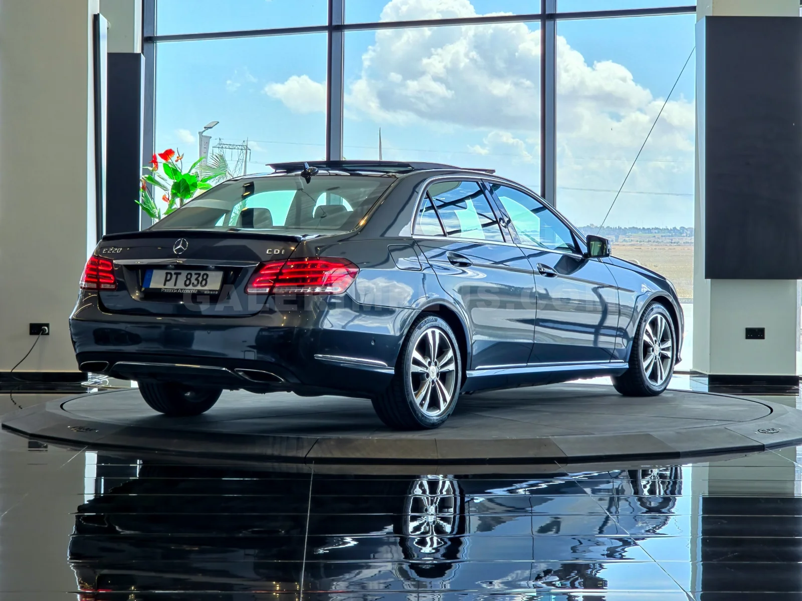 2026 Mercedes-Benz E Serisi E 220 d Avantgarde E 220 d Gazimağusa Satılık İkinci El | GalerimPlus - Thumbnail 4