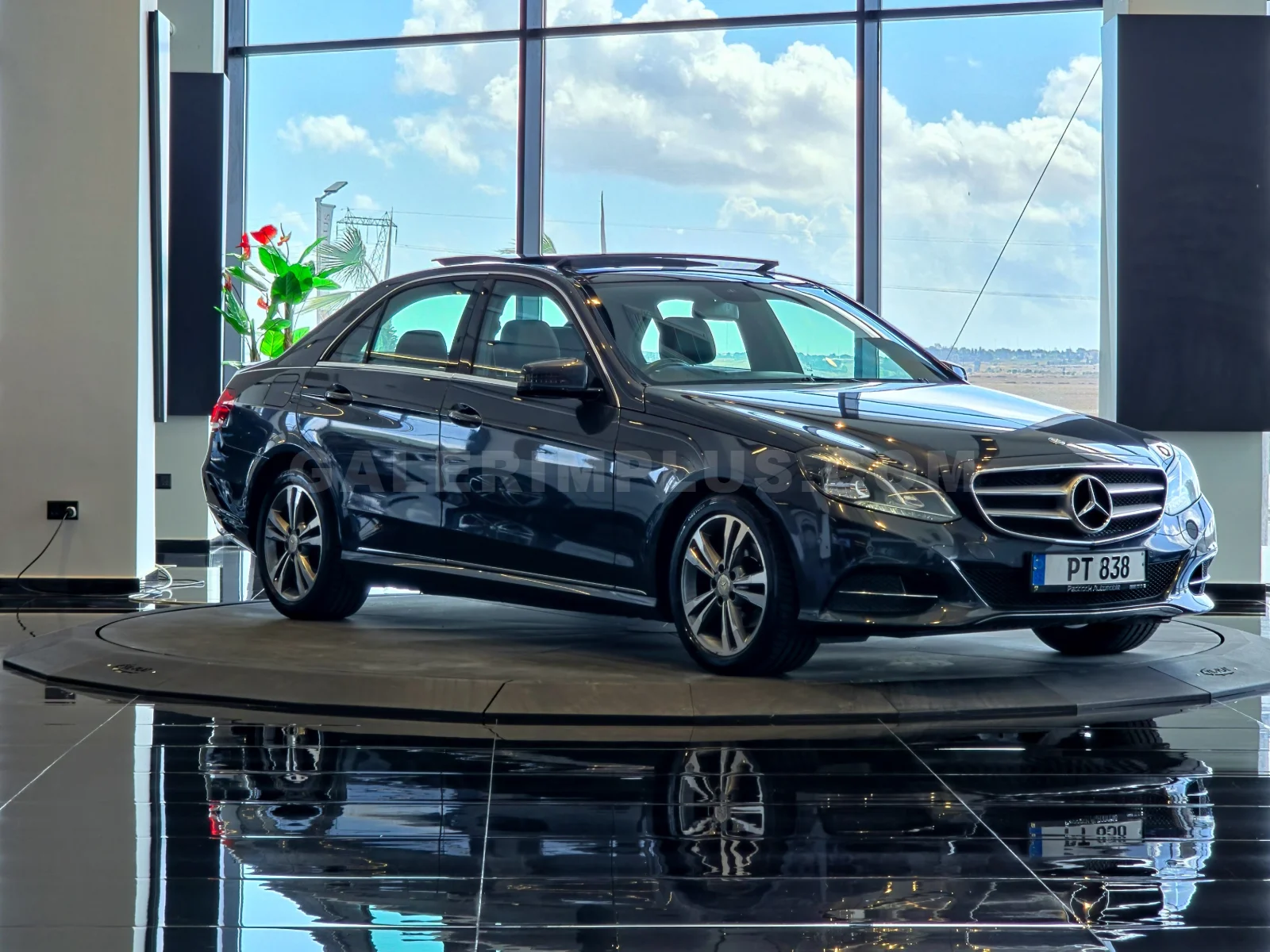 2026 Mercedes-Benz E Serisi E 220 d Avantgarde E 220 d Gazimağusa Satılık İkinci El | GalerimPlus - Thumbnail 6