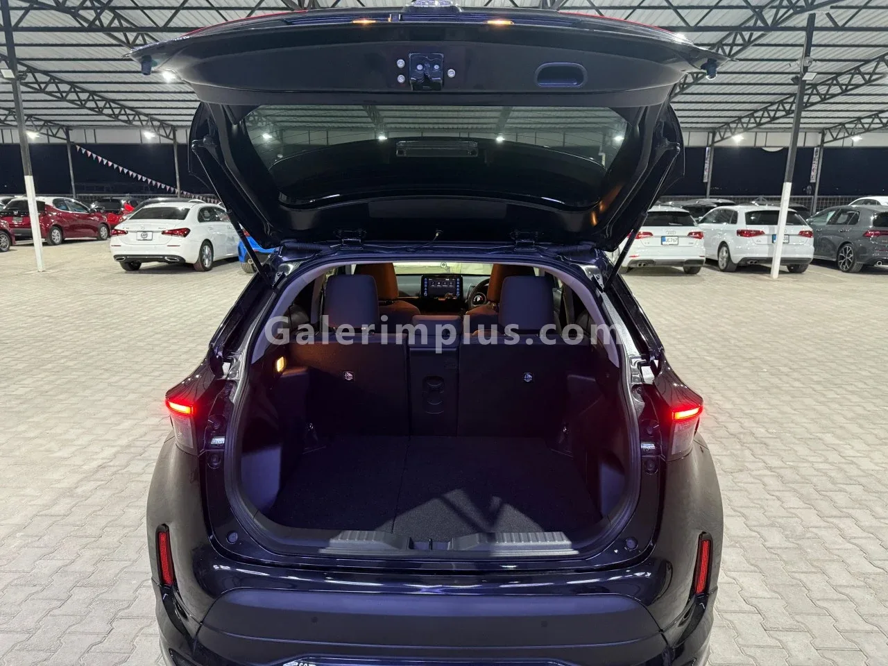 2022 Model Otomatik Toyota Yaris Cross 1.5 Lefkoşa Satılık İkinci El | GalerimPlus - Thumbnail 7