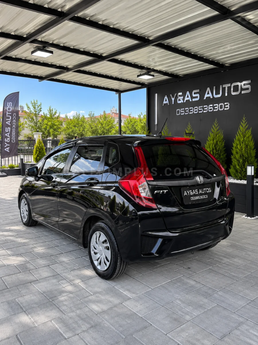 2014 Honda Fit 1.3 CVT 1.3i 1.3 CVT Lefke Satılık İkinci El | GalerimPlus - Thumbnail 3