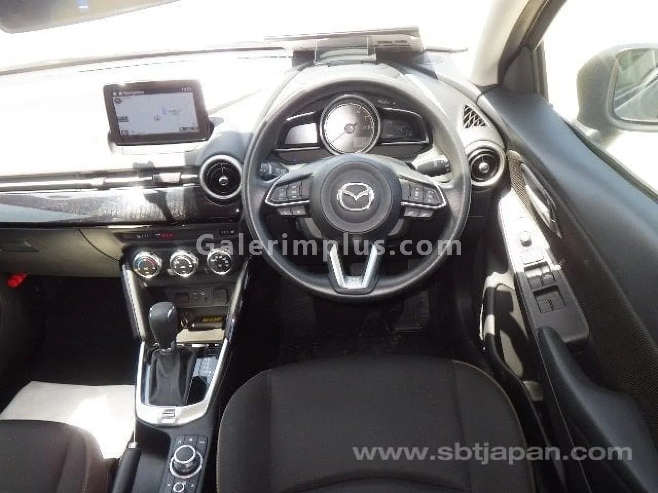2022 Model Otomatik Mazda 2 1.5 Sky-G Lefkoşa Satılık İkinci El | GalerimPlus - Thumbnail 7