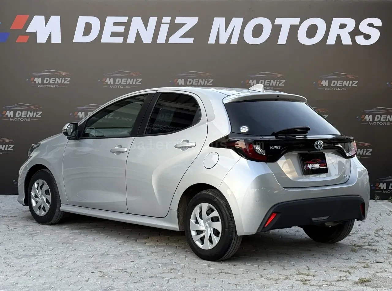 2021 Toyota Yaris 1.5 Hybrid Lefkoşa Satılık İkinci El | GalerimPlus - Thumbnail 4