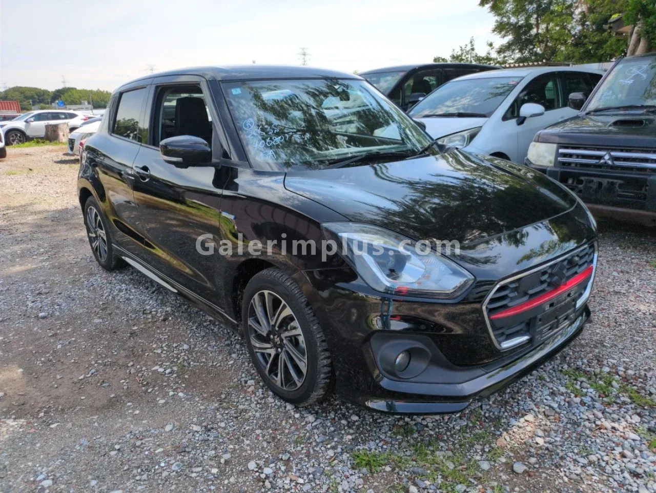 2022 Model Otomatik Suzuki Swift 1.2 Hybrid Lefkoşa Satılık İkinci El | GalerimPlus - Thumbnail 2