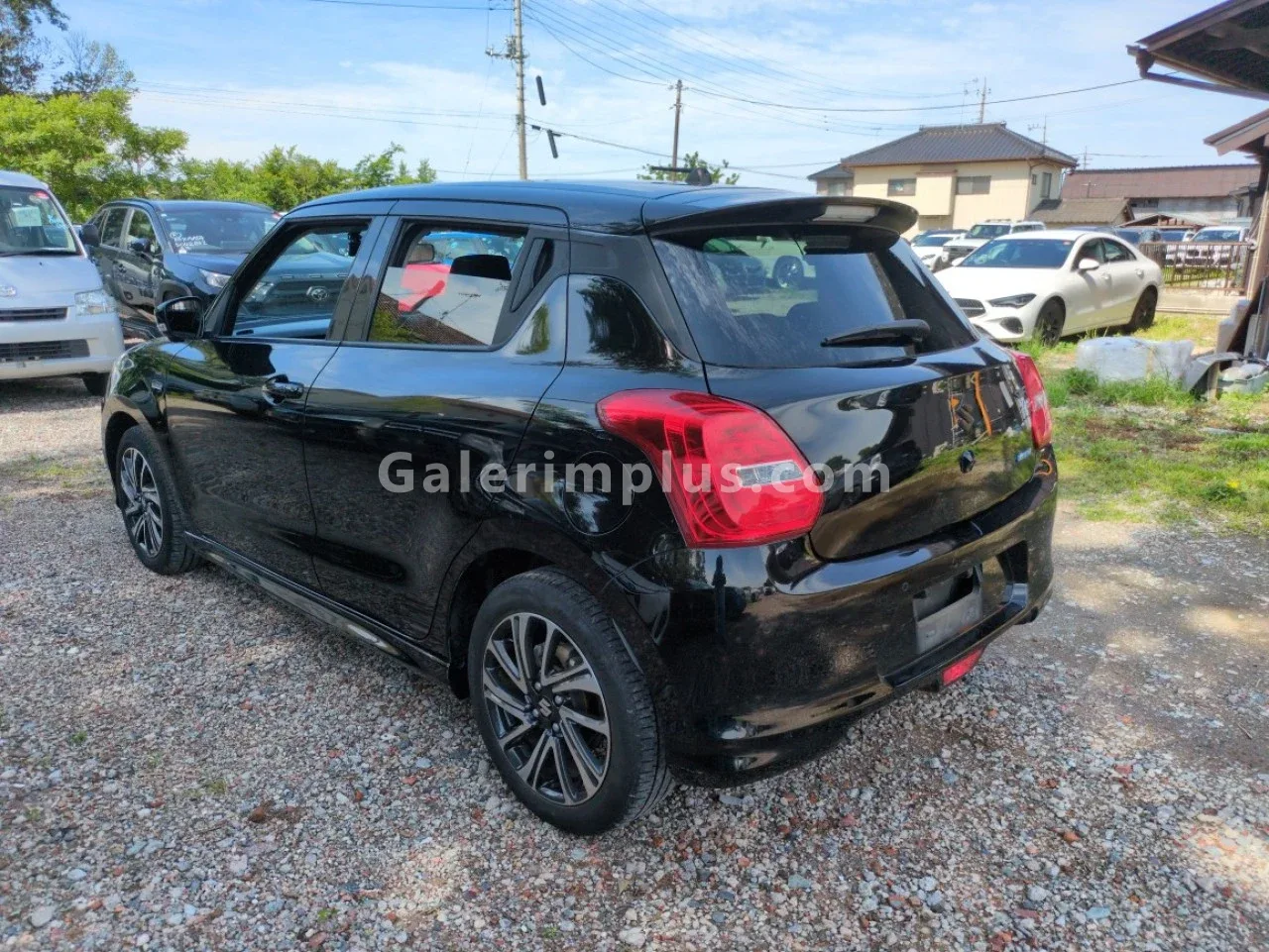2022 Model Otomatik Suzuki Swift 1.2 Hybrid Lefkoşa Satılık İkinci El | GalerimPlus - Thumbnail 4