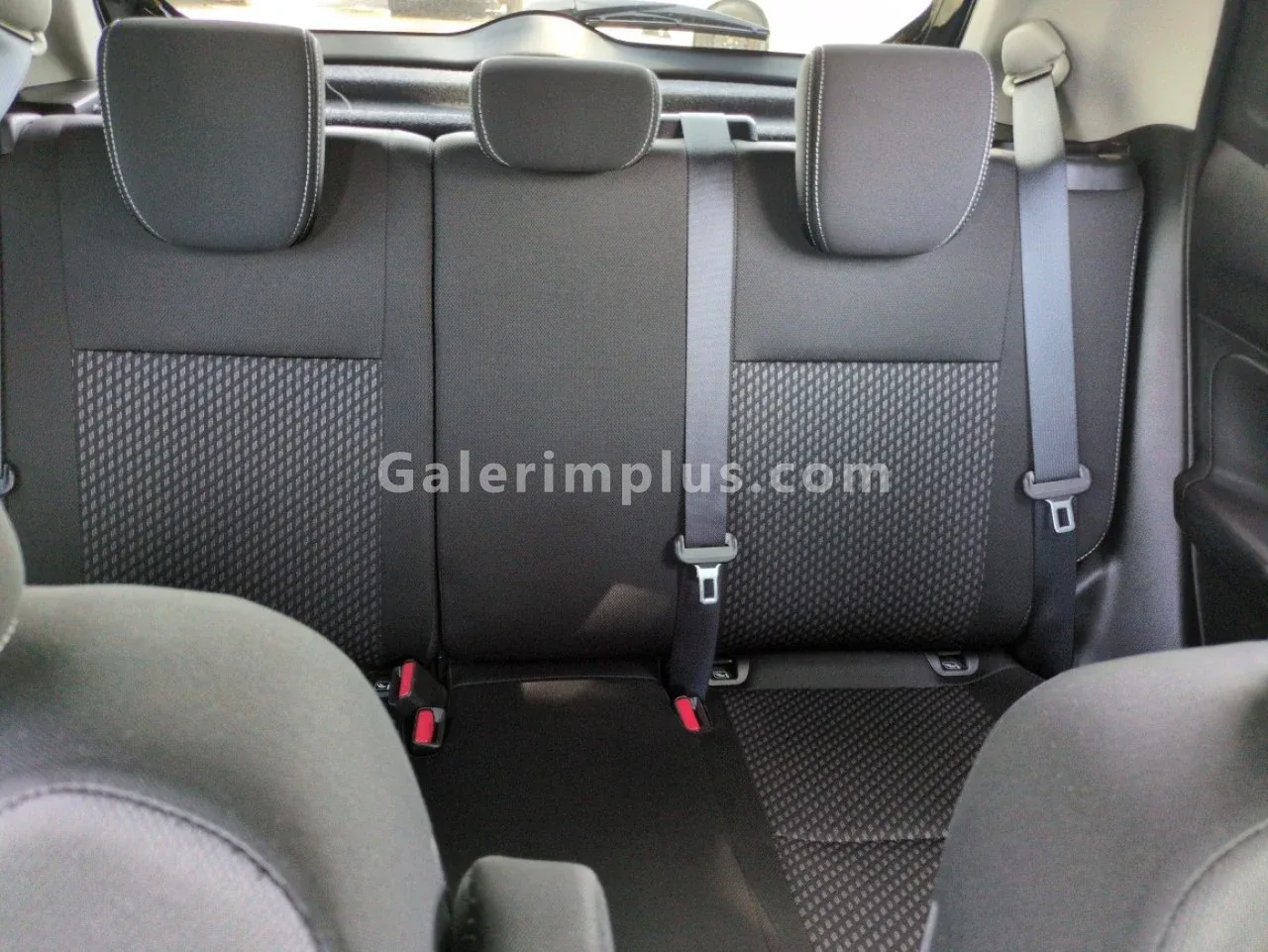 2022 Model Otomatik Suzuki Swift 1.2 Hybrid Lefkoşa Satılık İkinci El | GalerimPlus - Thumbnail 8