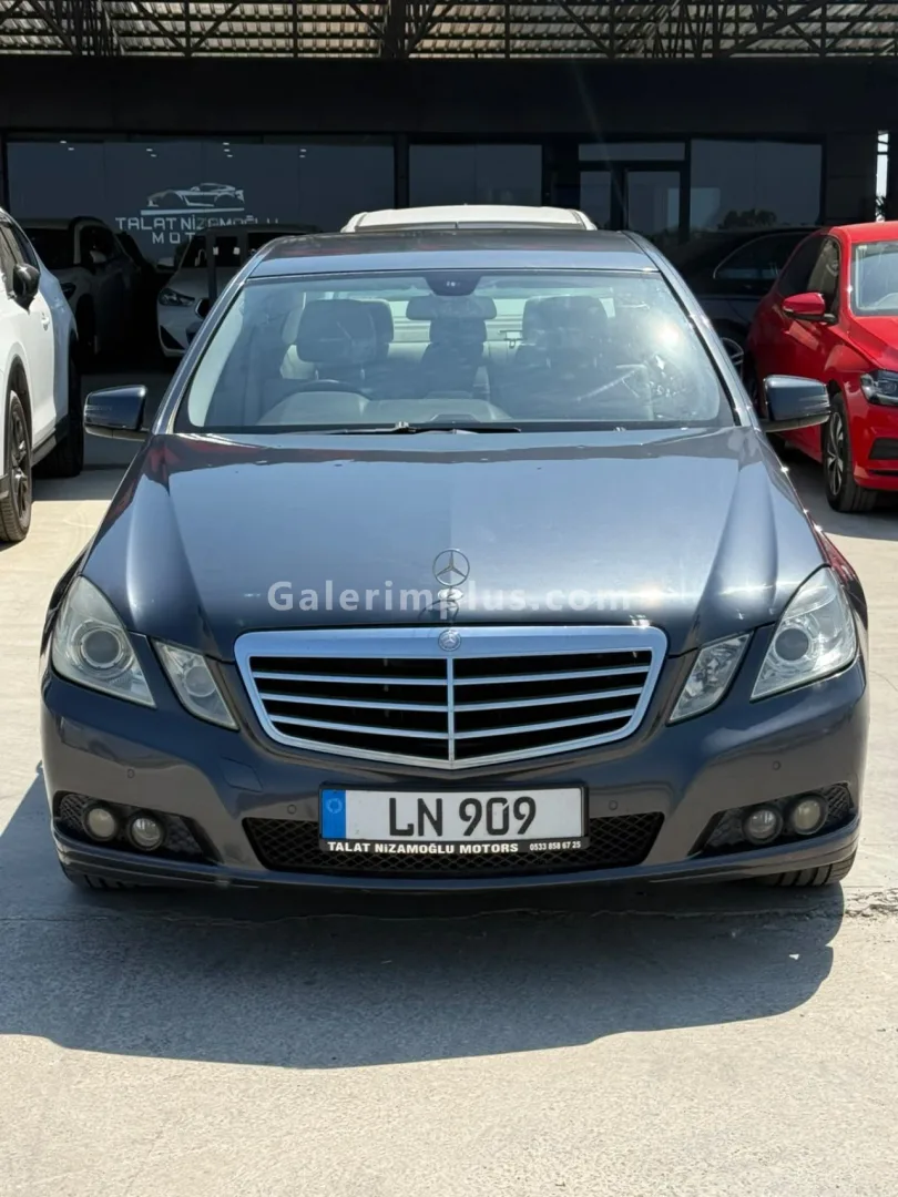 2011 Model Otomatik Mercedes-Benz E Serisi E 200 Gazimağusa Satılık İkinci El | GalerimPlus - Thumbnail 3