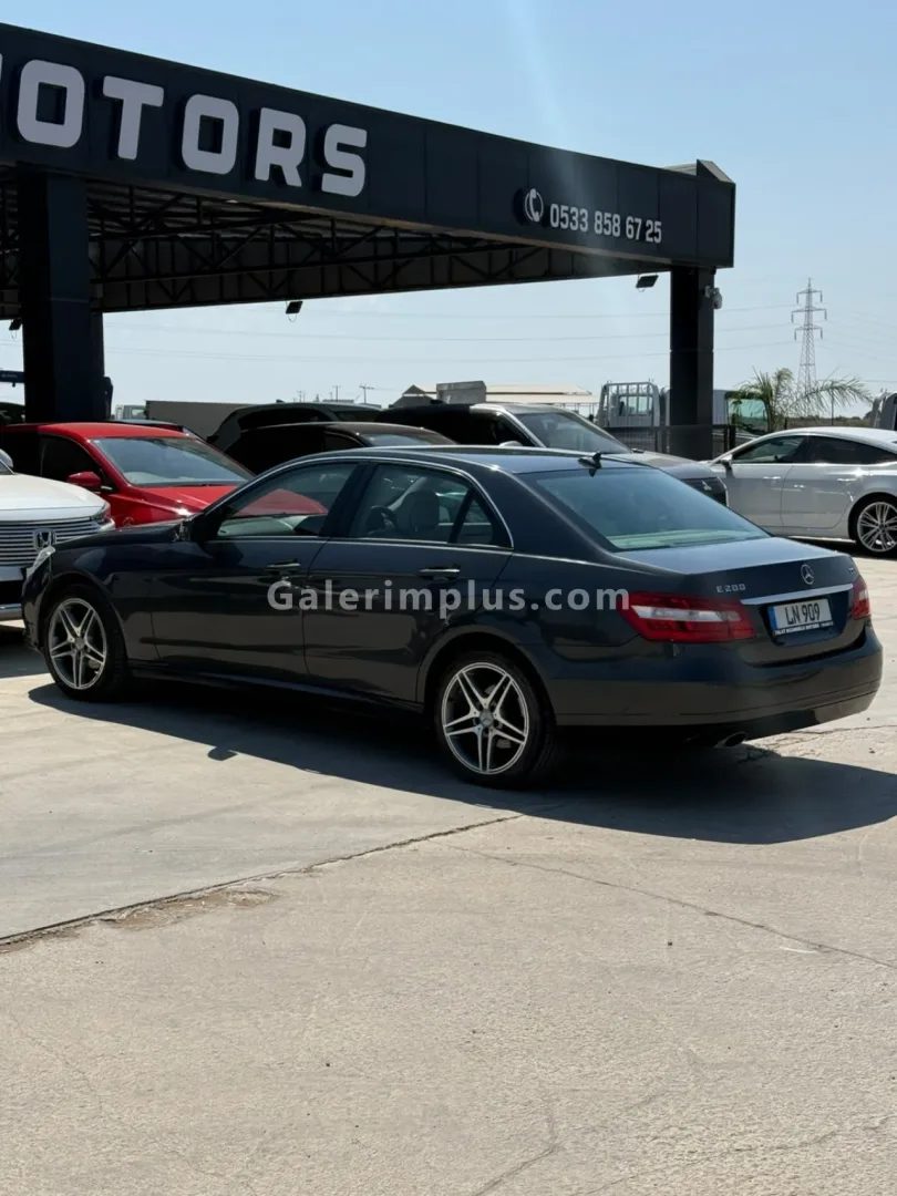 2011 Model Otomatik Mercedes-Benz E Serisi E 200 Gazimağusa Satılık İkinci El | GalerimPlus - Thumbnail 5