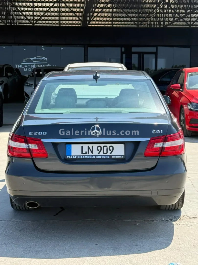 2011 Model Otomatik Mercedes-Benz E Serisi E 200 Gazimağusa Satılık İkinci El | GalerimPlus - Thumbnail 7