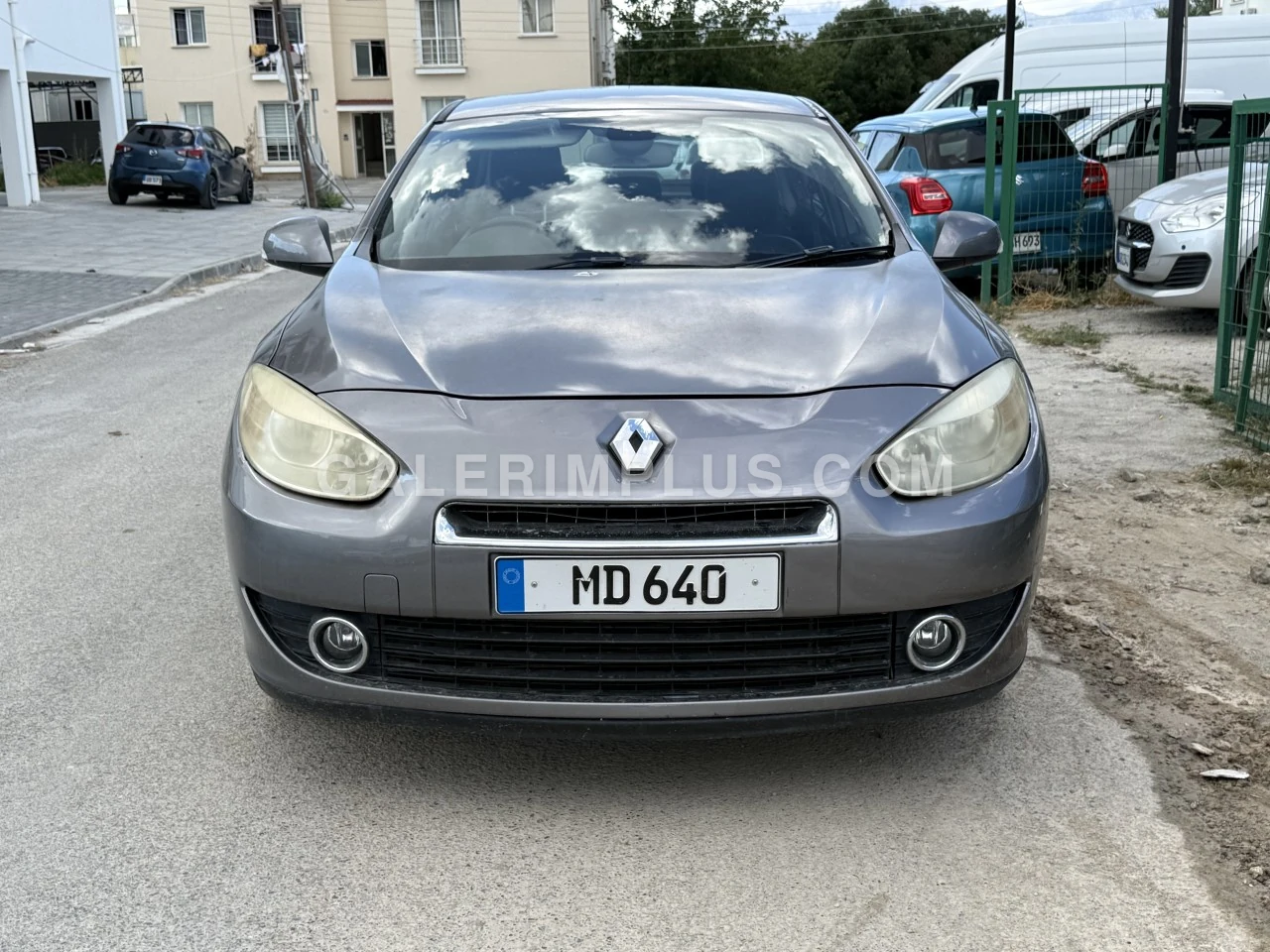 2013 Model Otomatik Renault Fluence 1.6 Lefkoşa Satılık İkinci El | GalerimPlus - Thumbnail 3