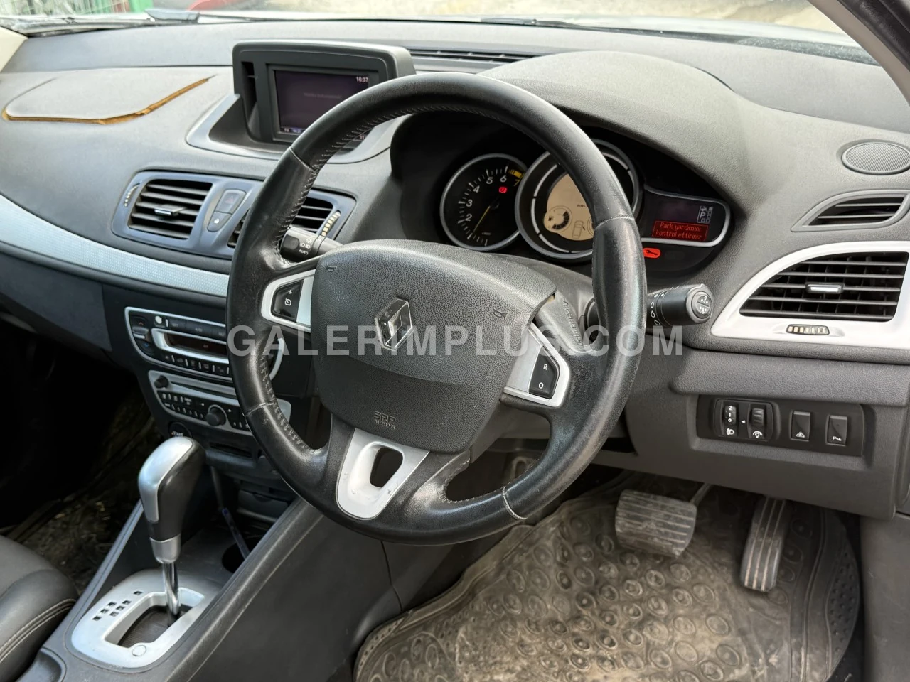 2013 Model Otomatik Renault Fluence 1.6 Lefkoşa Satılık İkinci El | GalerimPlus - Thumbnail 5