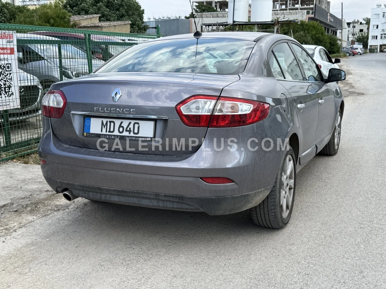 2013 Model Otomatik Renault Fluence 1.6 Lefkoşa Satılık İkinci El | GalerimPlus - Thumbnail 6