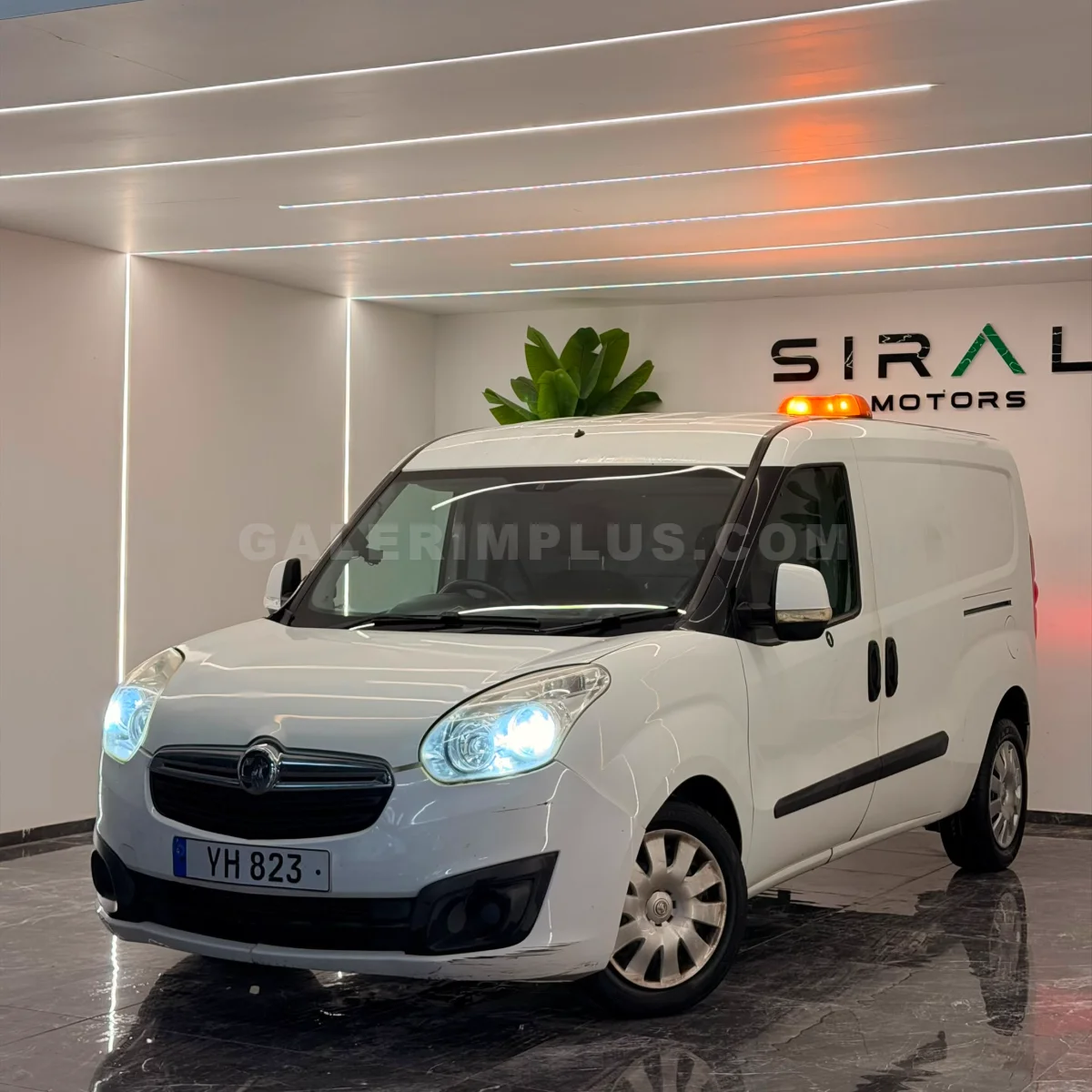 2013 Vauxhall Combo 1.6 CDTI Gazimağusa Satılık İkinci El | GalerimPlus - Fotoğraf 1