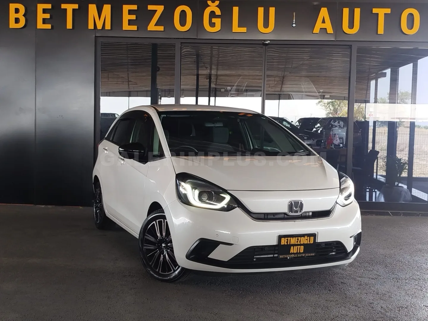 2022 Honda Fit 1.5 Hybrid 1.5 Hybrid Lefkoşa Satılık İkinci El | GalerimPlus - Fotoğraf 1
