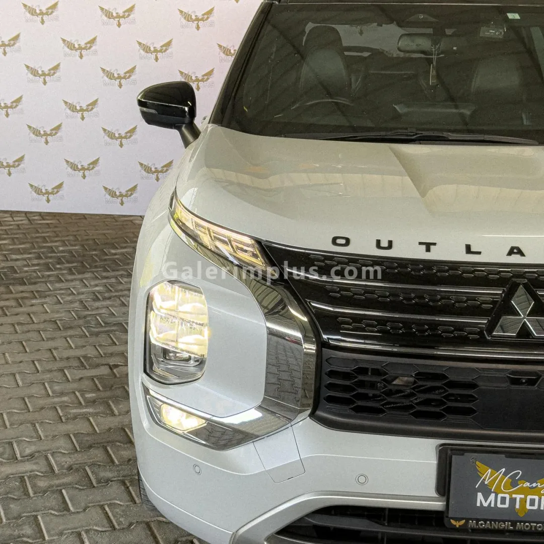 2023 Model Otomatik Mitsubishi Outlander 2.4 Girne Satılık İkinci El | GalerimPlus - Thumbnail 7