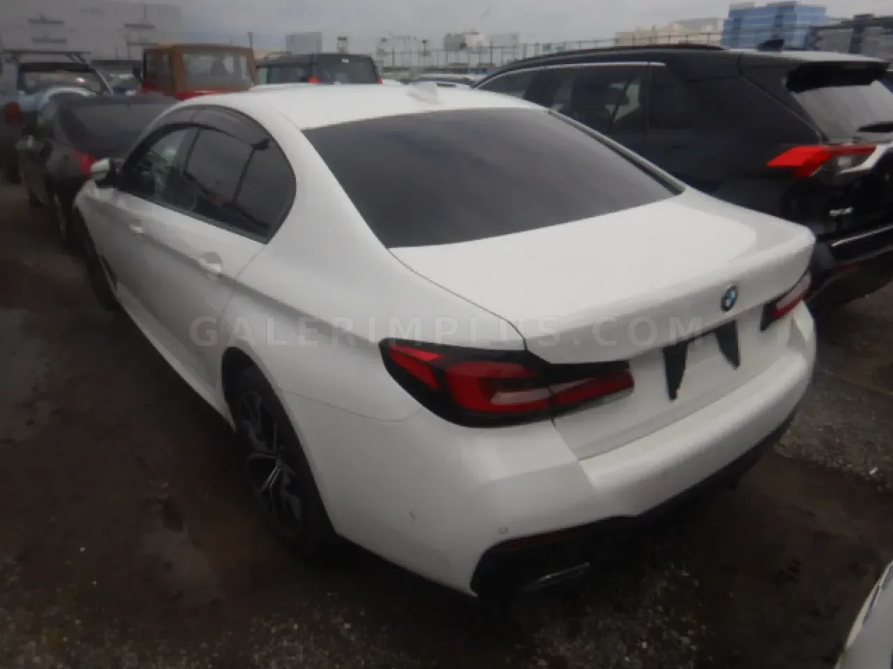 2022 BMW 5 Serisi 523 d xDrive Gazimağusa Satılık İkinci El | GalerimPlus - Thumbnail 5