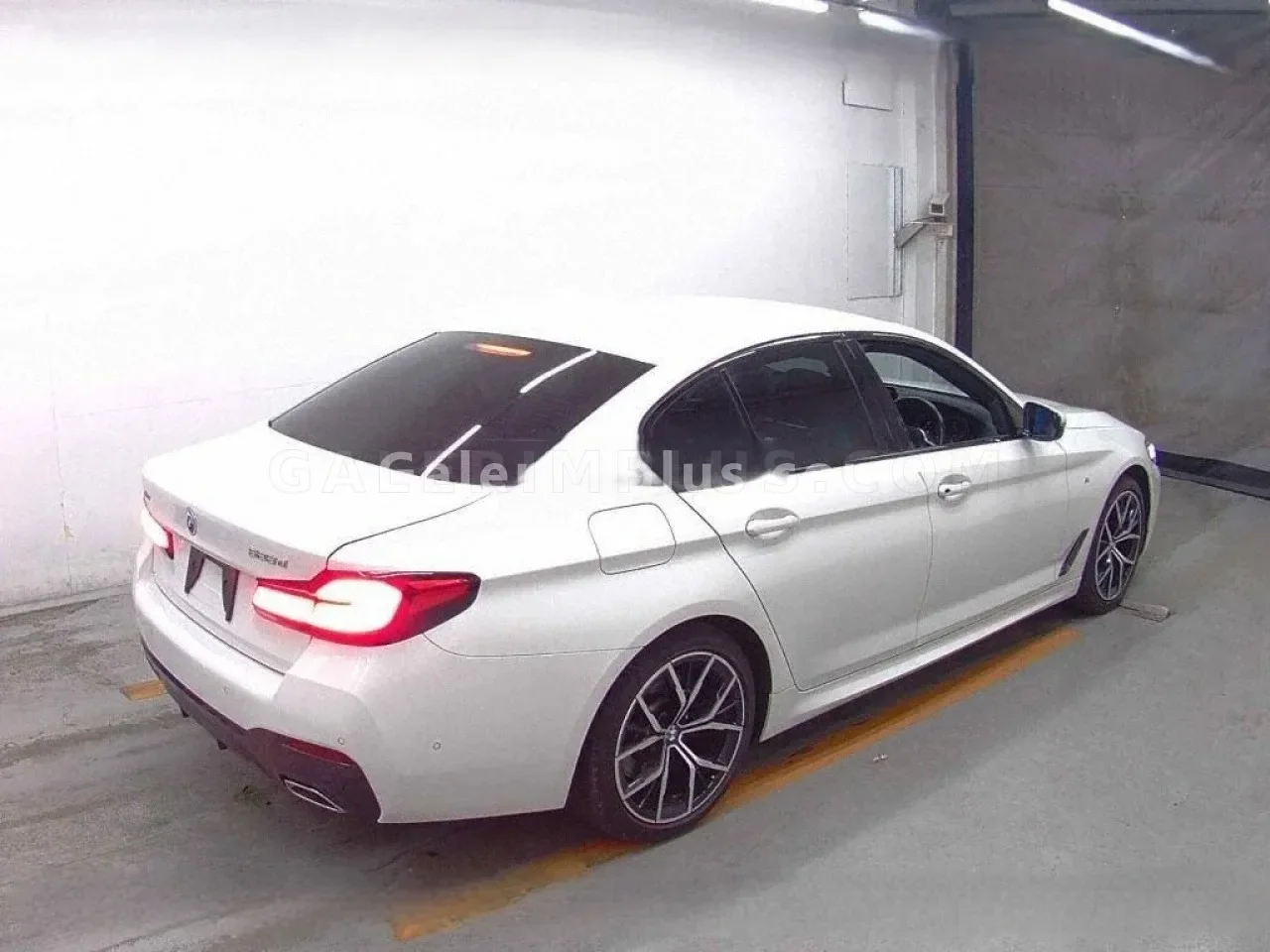 2023 BMW 5 Serisi 523 d xDrive Gazimağusa Satılık İkinci El | GalerimPlus - Thumbnail 5