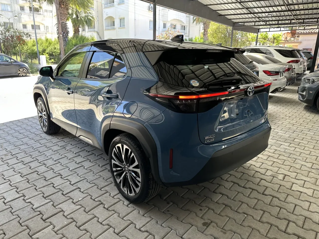 2022 Toyota Yaris Cross 1.5 Hybrid Lefke Satılık İkinci El | GalerimPlus - Thumbnail 3