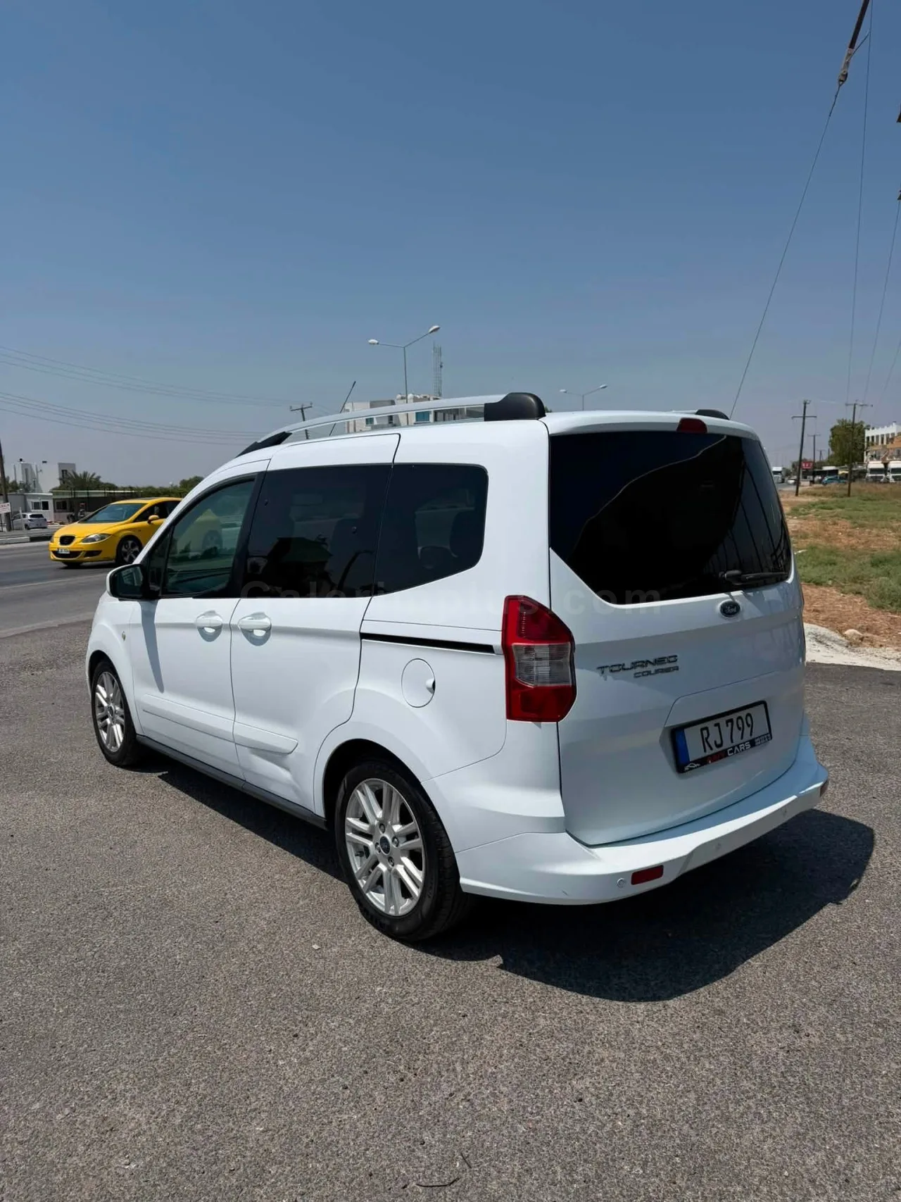 2018 Model Düz Ford Tourneo Courier Lefkoşa Satılık İkinci El | GalerimPlus - Thumbnail 2