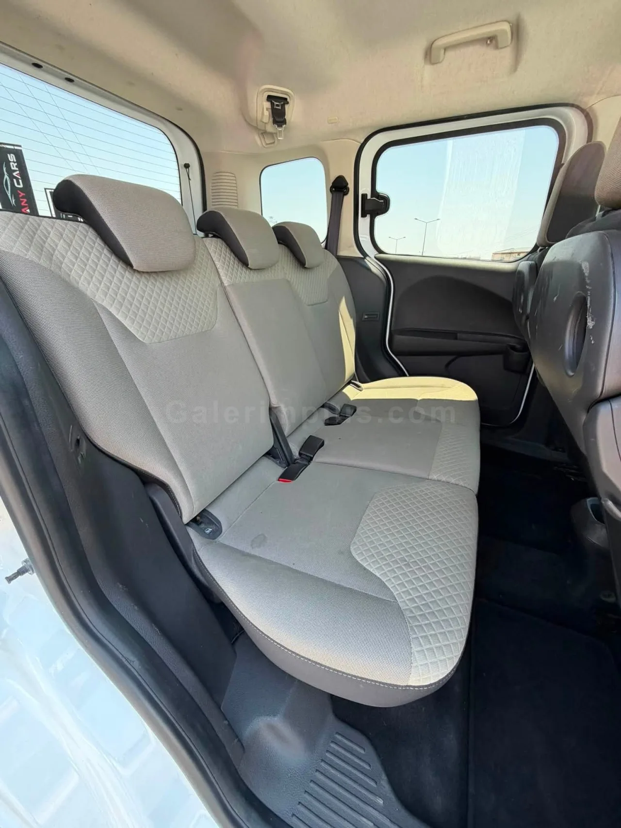2018 Model Düz Ford Tourneo Courier Lefkoşa Satılık İkinci El | GalerimPlus - Thumbnail 4