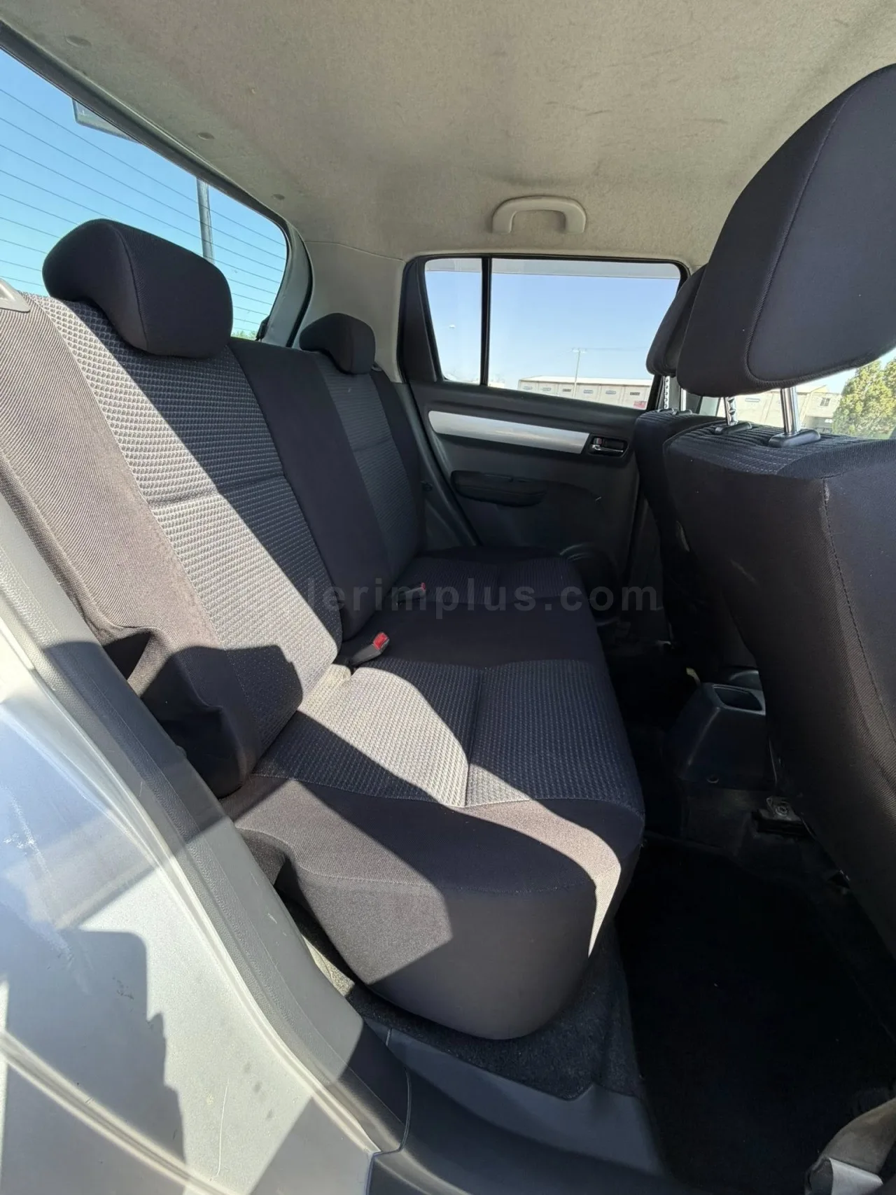 2010 Model Otomatik Suzuki Swift 1.2 Lefkoşa Satılık İkinci El | GalerimPlus - Thumbnail 4