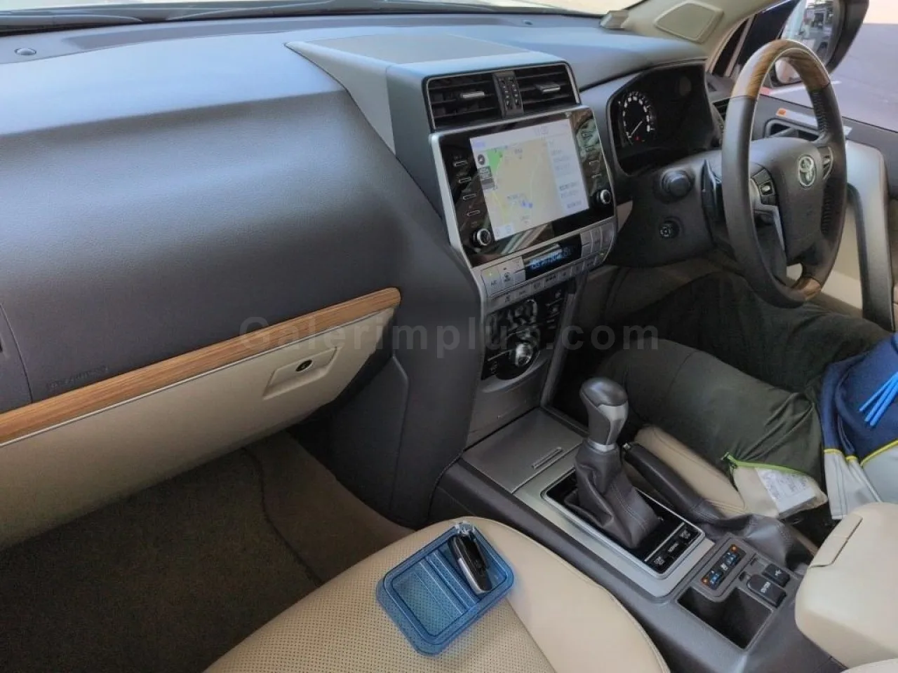 2023 Model Otomatik Toyota Land Cruiser 2.8 D-4D Prado Lefkoşa Satılık İkinci El | GalerimPlus - Thumbnail 3