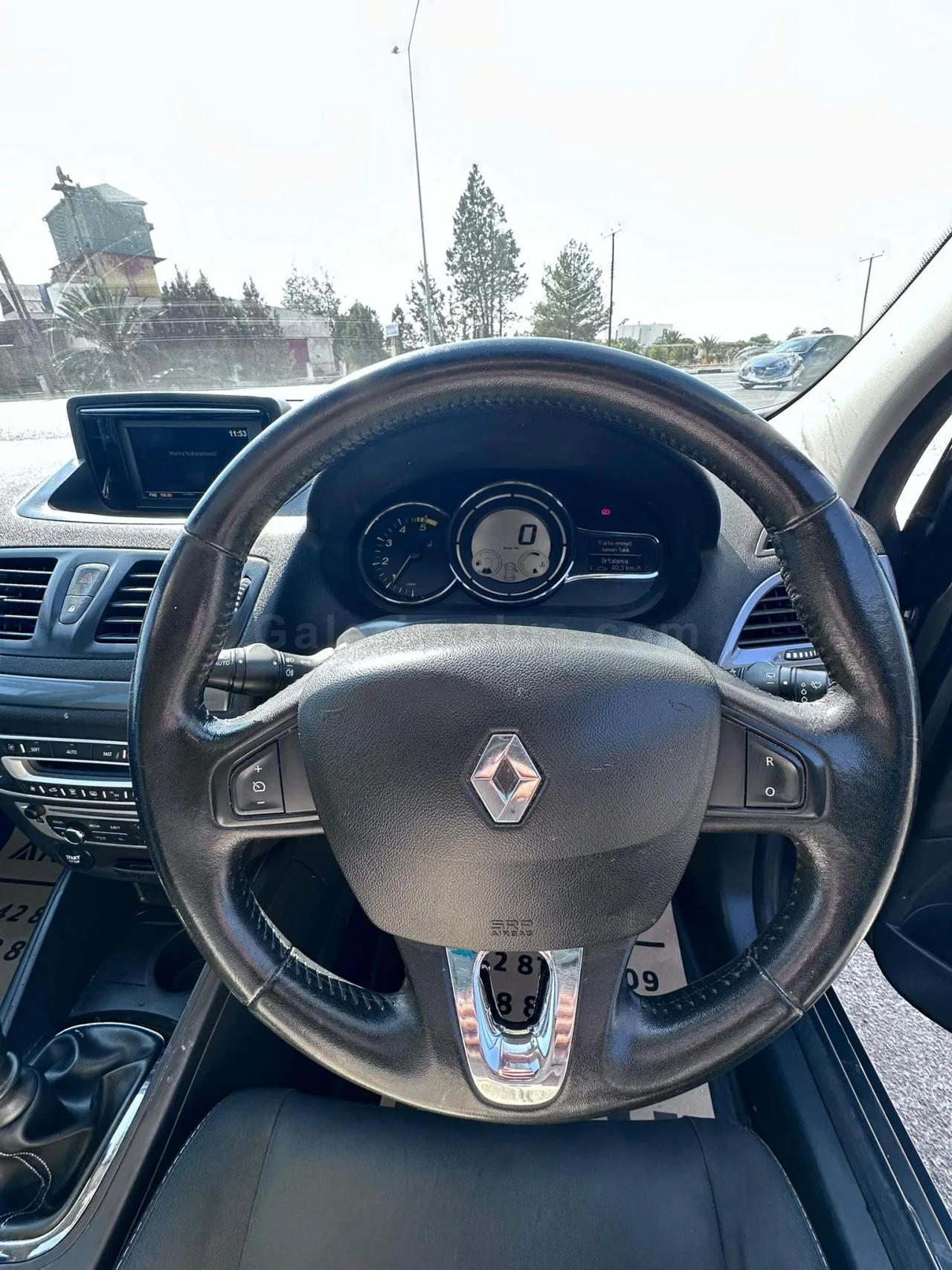 2015 Model Düz Renault Megane 1.5 dCi Sport Tourer Lefkoşa Satılık İkinci El | GalerimPlus - Thumbnail 5