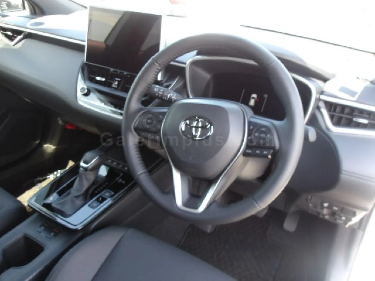 2026 Model Otomatik Toyota Corolla Cross Lefkoşa Satılık İkinci El | GalerimPlus - Thumbnail 3