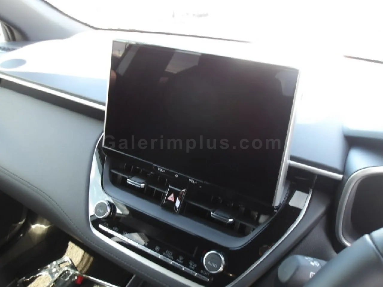 2026 Model Otomatik Toyota Corolla Cross Lefkoşa Satılık İkinci El | GalerimPlus - Thumbnail 5