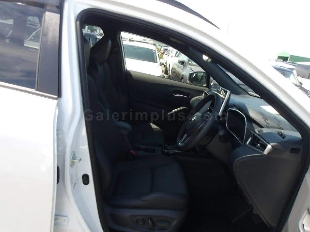 2026 Model Otomatik Toyota Corolla Cross Lefkoşa Satılık İkinci El | GalerimPlus - Thumbnail 8