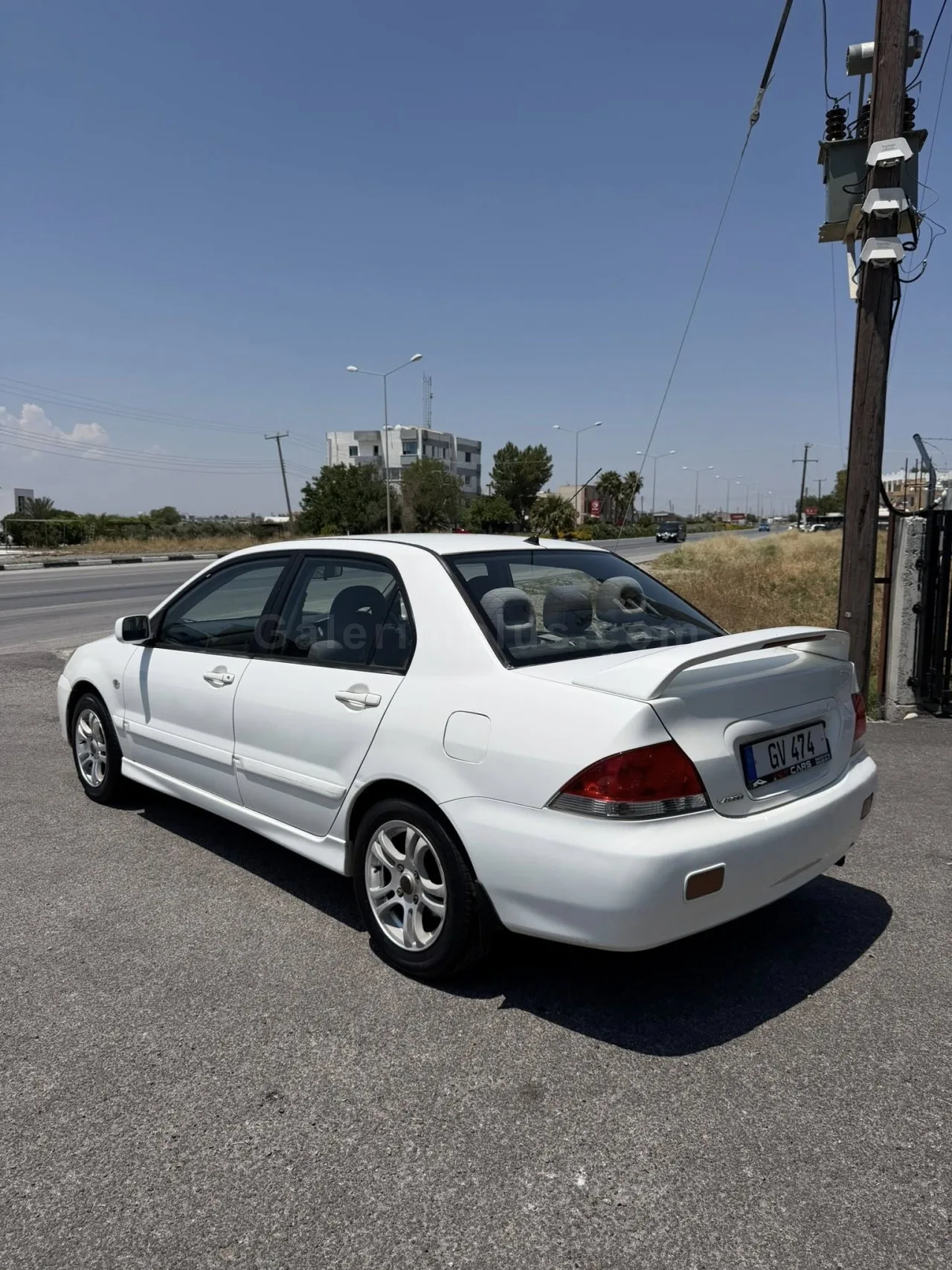 2004 Model Düz Mitsubishi Lancer 1.5 Lefkoşa Satılık İkinci El | GalerimPlus - Thumbnail 2
