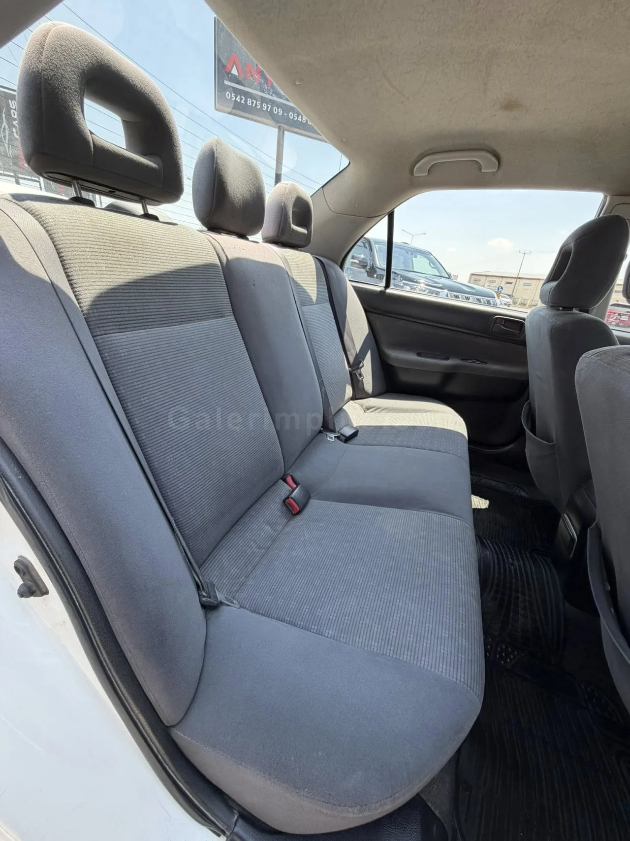 2004 Model Düz Mitsubishi Lancer 1.5 Lefkoşa Satılık İkinci El | GalerimPlus - Thumbnail 4