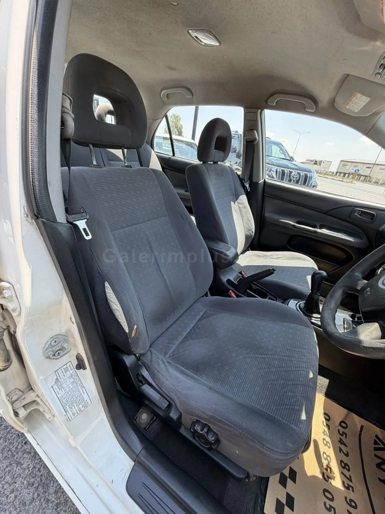 2004 Model Düz Mitsubishi Lancer 1.5 Lefkoşa Satılık İkinci El | GalerimPlus - Thumbnail 6