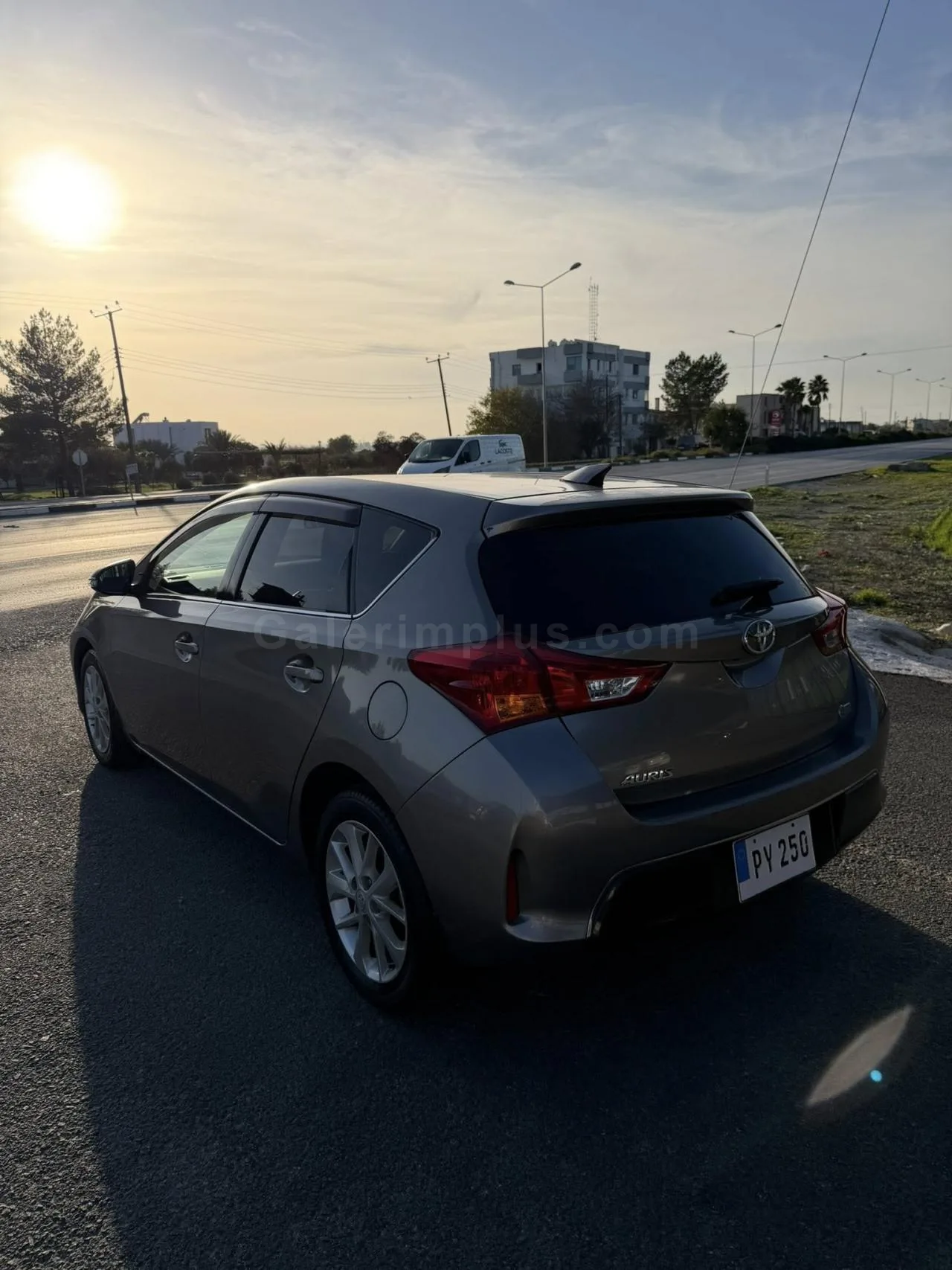 2013 Model Otomatik Toyota Auris 1.5 Lefkoşa Satılık İkinci El | GalerimPlus - Thumbnail 2