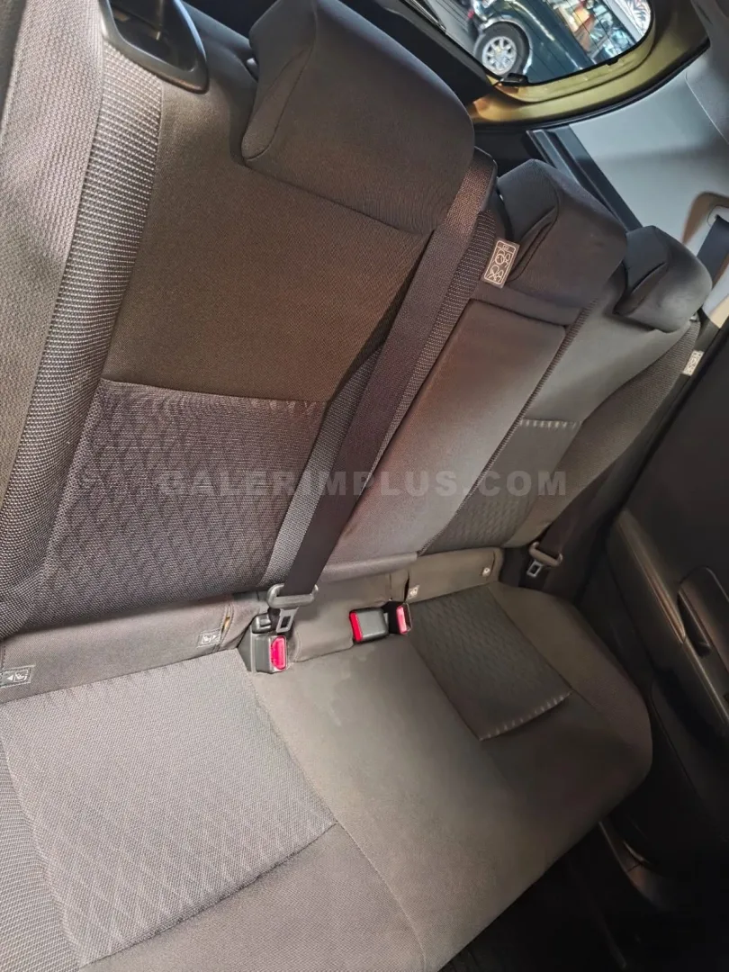 2022 Toyota Aqua 1.5 Hybrit 1.5 Hybrit Lefkoşa Satılık İkinci El | GalerimPlus - Thumbnail 8