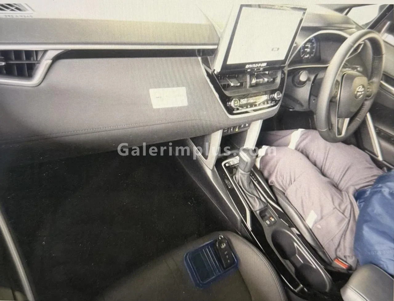 2025 Toyota Corolla Cross Lefkoşa Satılık İkinci El | GalerimPlus - Thumbnail 7