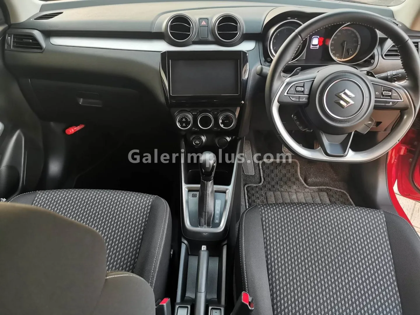 2021 Model Otomatik Suzuki Swift 1.2 Lefkoşa Satılık İkinci El | GalerimPlus - Thumbnail 7