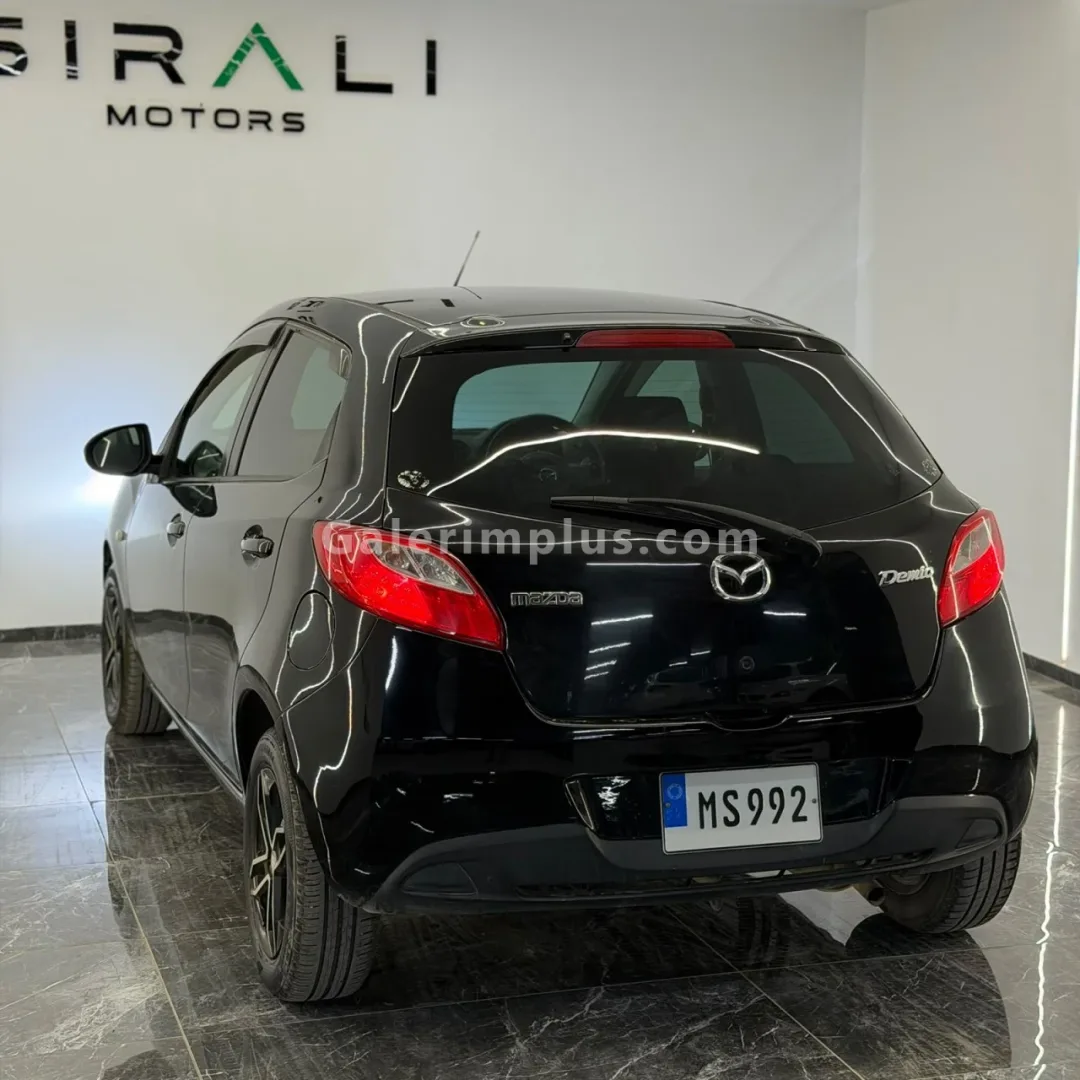 2011 Model Otomatik Mazda Demio 1.3i Gazimağusa Satılık İkinci El | GalerimPlus - Thumbnail 4
