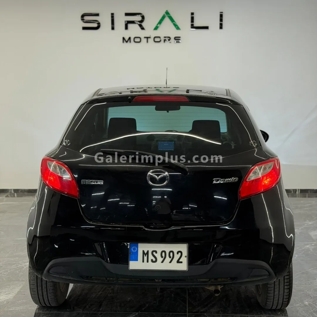 2011 Model Otomatik Mazda Demio 1.3i Gazimağusa Satılık İkinci El | GalerimPlus - Thumbnail 5