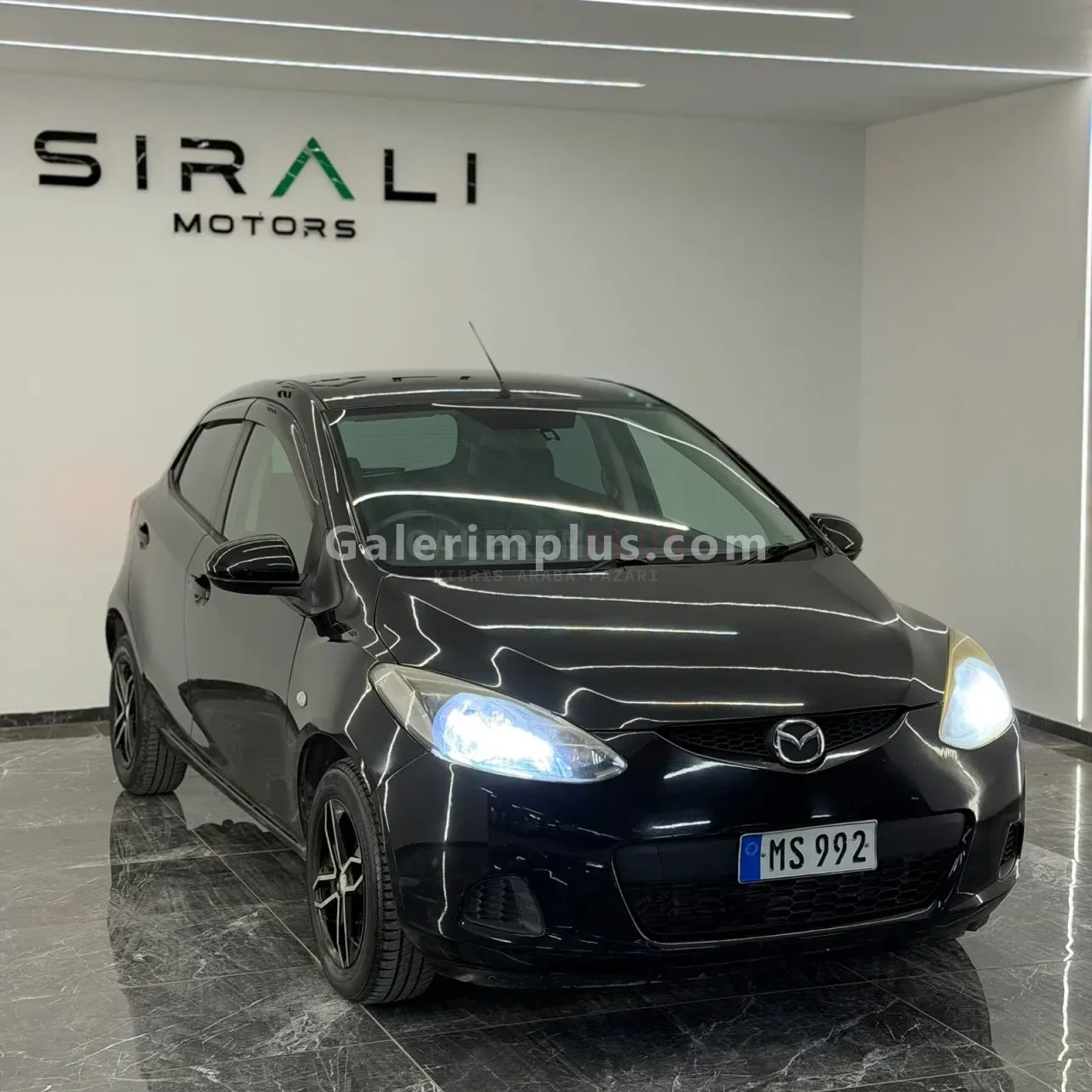 2011 Model Otomatik Mazda Demio 1.3i Gazimağusa Satılık İkinci El | GalerimPlus - Thumbnail 3