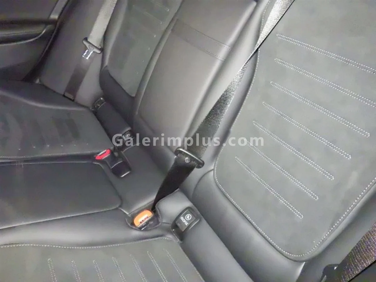 2022 Model Otomatik Mercedes-Benz C Serisi C 220 d Gazimağusa Satılık İkinci El | GalerimPlus - Thumbnail 7