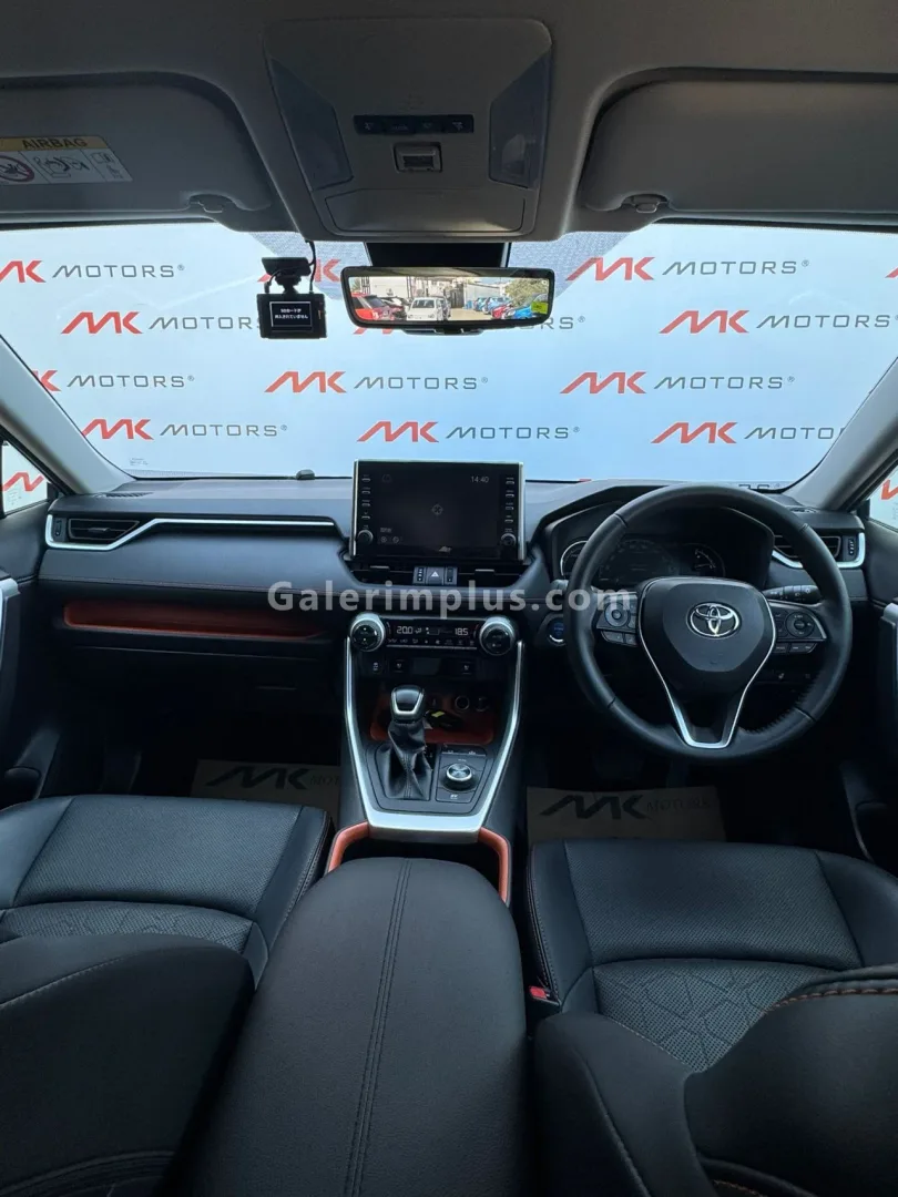 2023 Model Otomatik Toyota RAV4 2.5 Hybrid Lefkoşa Satılık İkinci El | GalerimPlus - Thumbnail 7