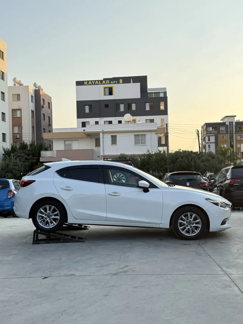 2017 Mazda Axela 1.5 Gazimağusa Satılık İkinci El | GalerimPlus - Thumbnail 2