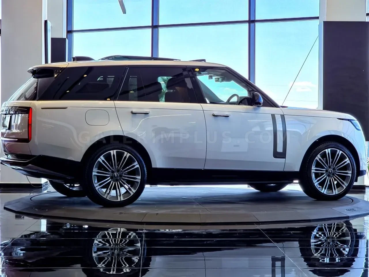 2024 Land Rover Range Rover 3.0 D300 3.0 D300 Gazimağusa Satılık İkinci El | GalerimPlus - Thumbnail 6