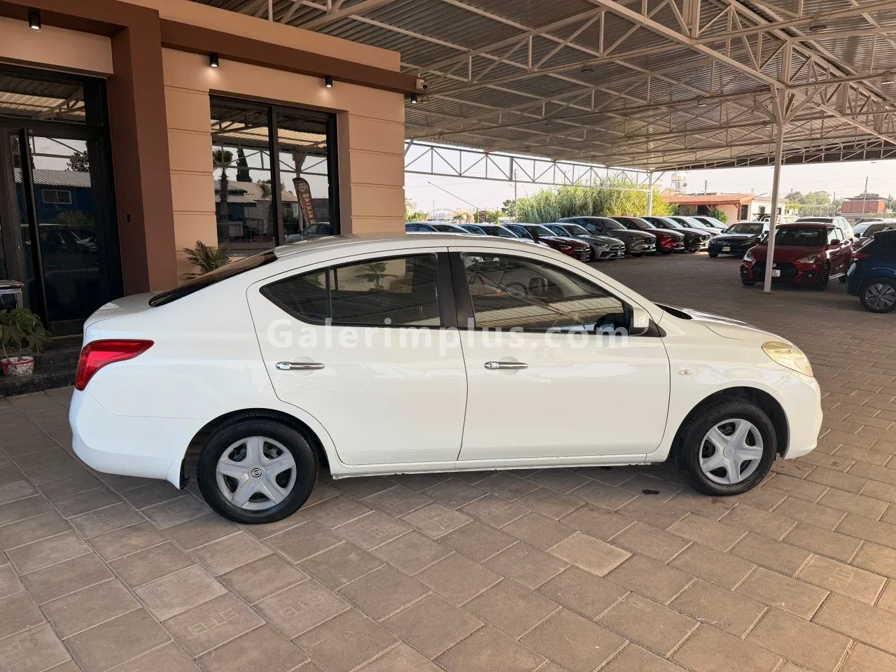 2013 Model Otomatik Nissan Latio 1.2 Gazimağusa Satılık İkinci El | GalerimPlus - Thumbnail 6