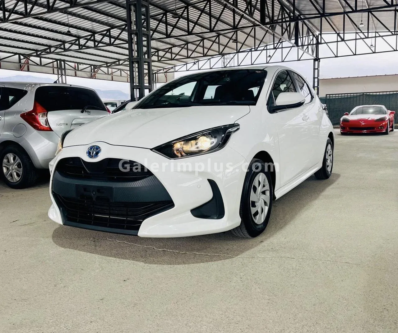 2020 Model Otomatik Toyota Yaris 1.5 Lefkoşa Satılık İkinci El | GalerimPlus - Thumbnail 3