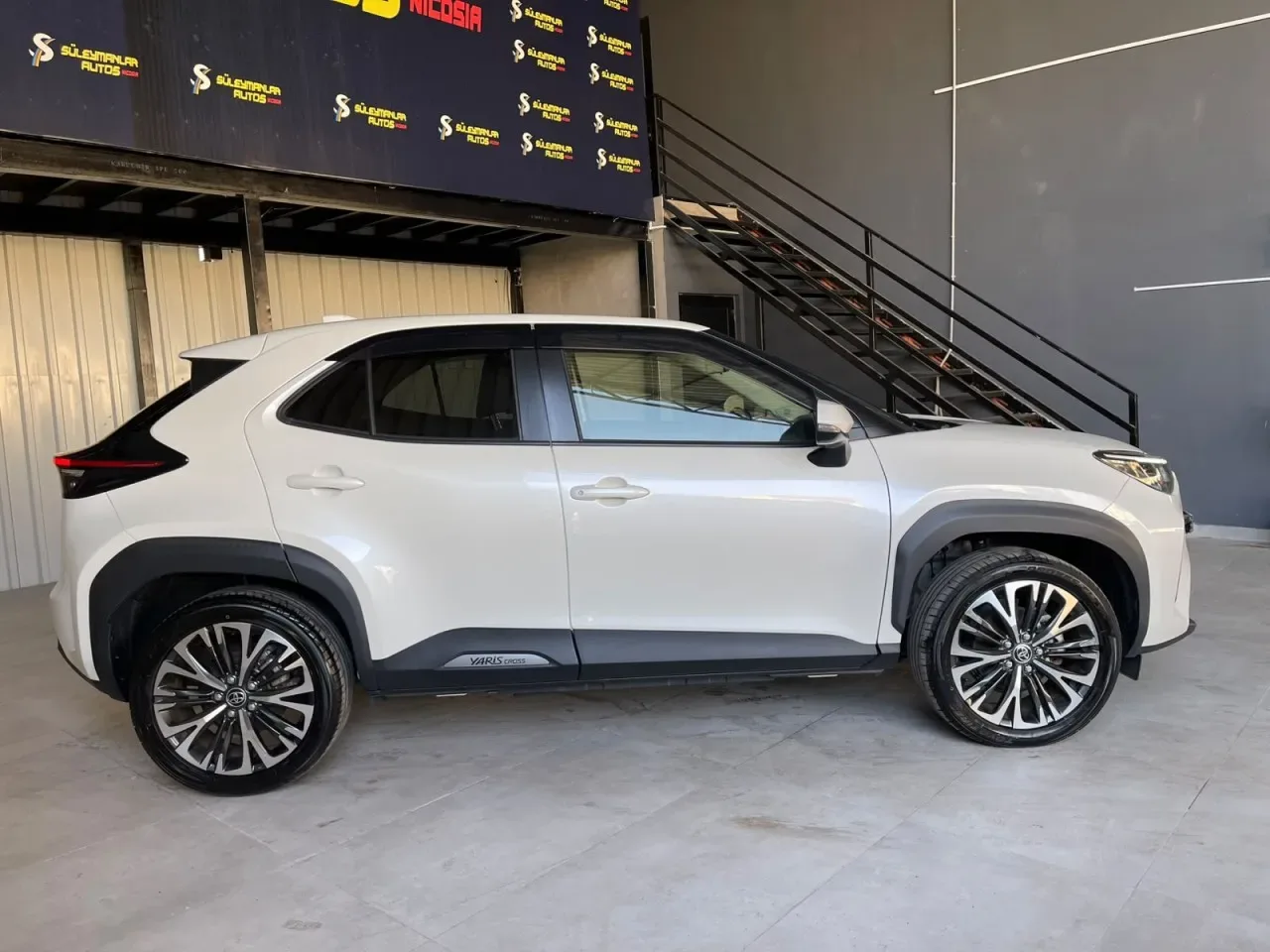 2022 Toyota Yaris Cross 1.5 Hybrid Lefkoşa Satılık İkinci El | GalerimPlus - Thumbnail 3