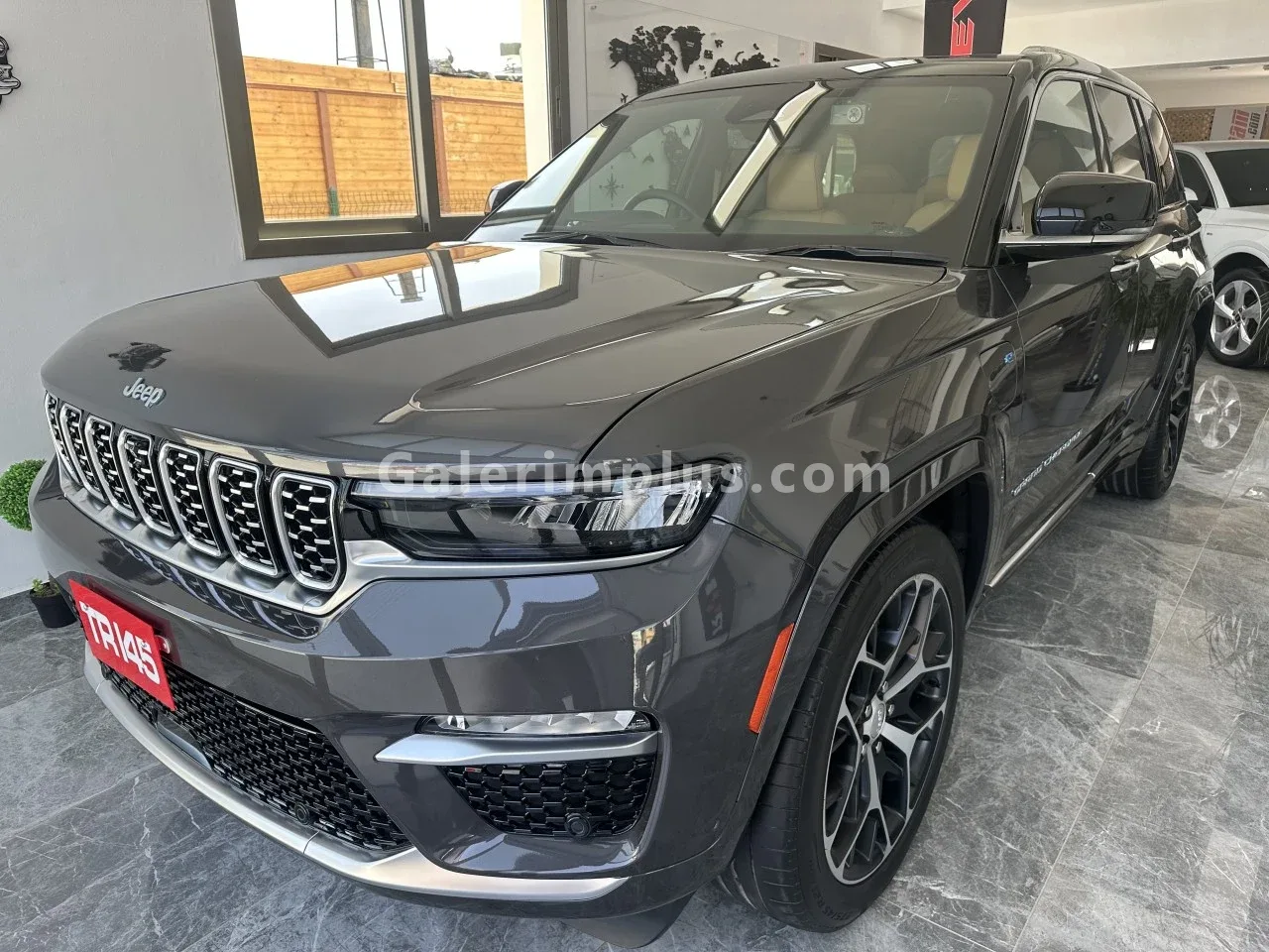 2024 Model Otomatik Jeep Grand Cherokee Lefkoşa Satılık İkinci El | GalerimPlus - Thumbnail 3