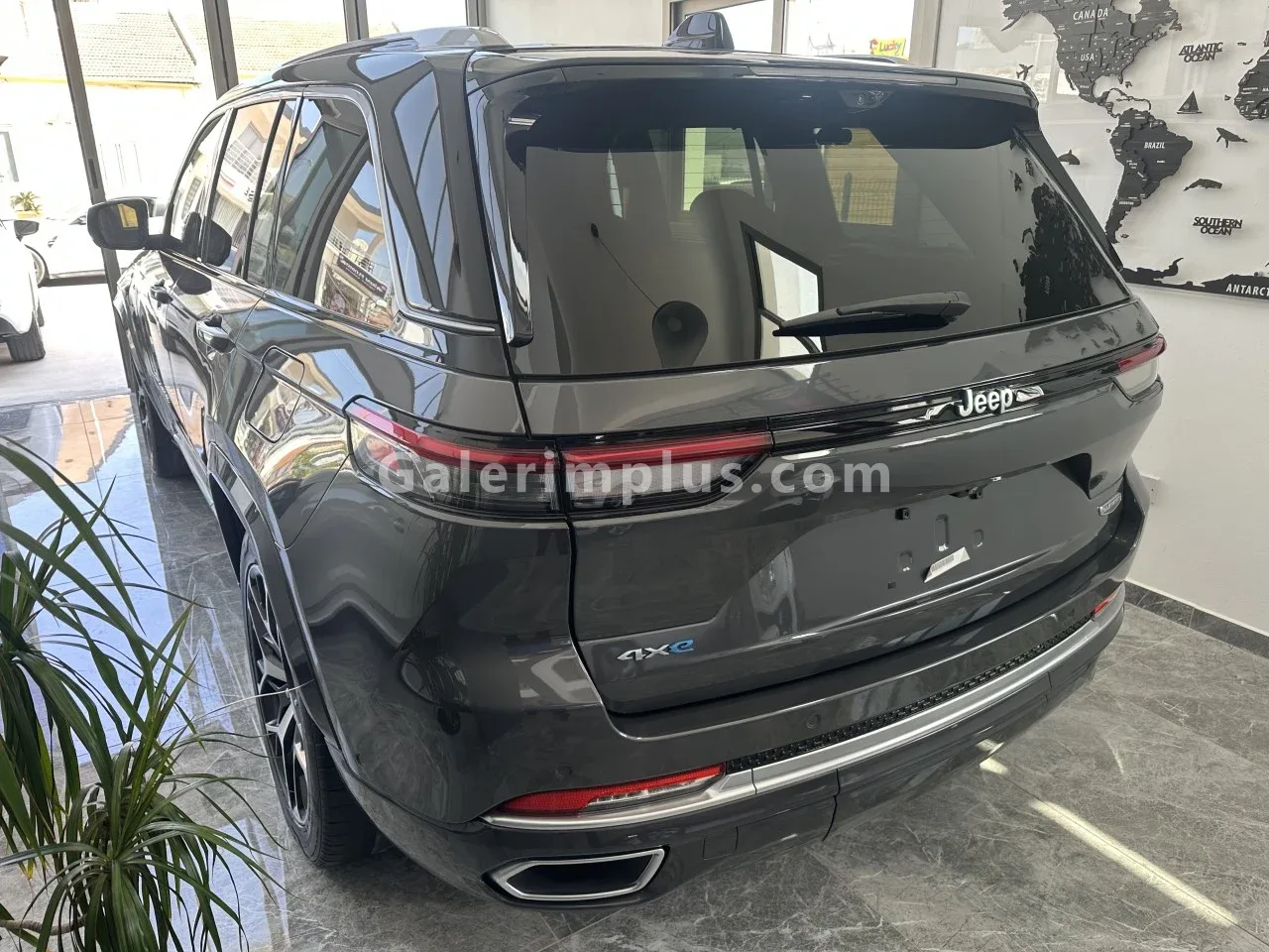 2024 Model Otomatik Jeep Grand Cherokee Lefkoşa Satılık İkinci El | GalerimPlus - Thumbnail 6