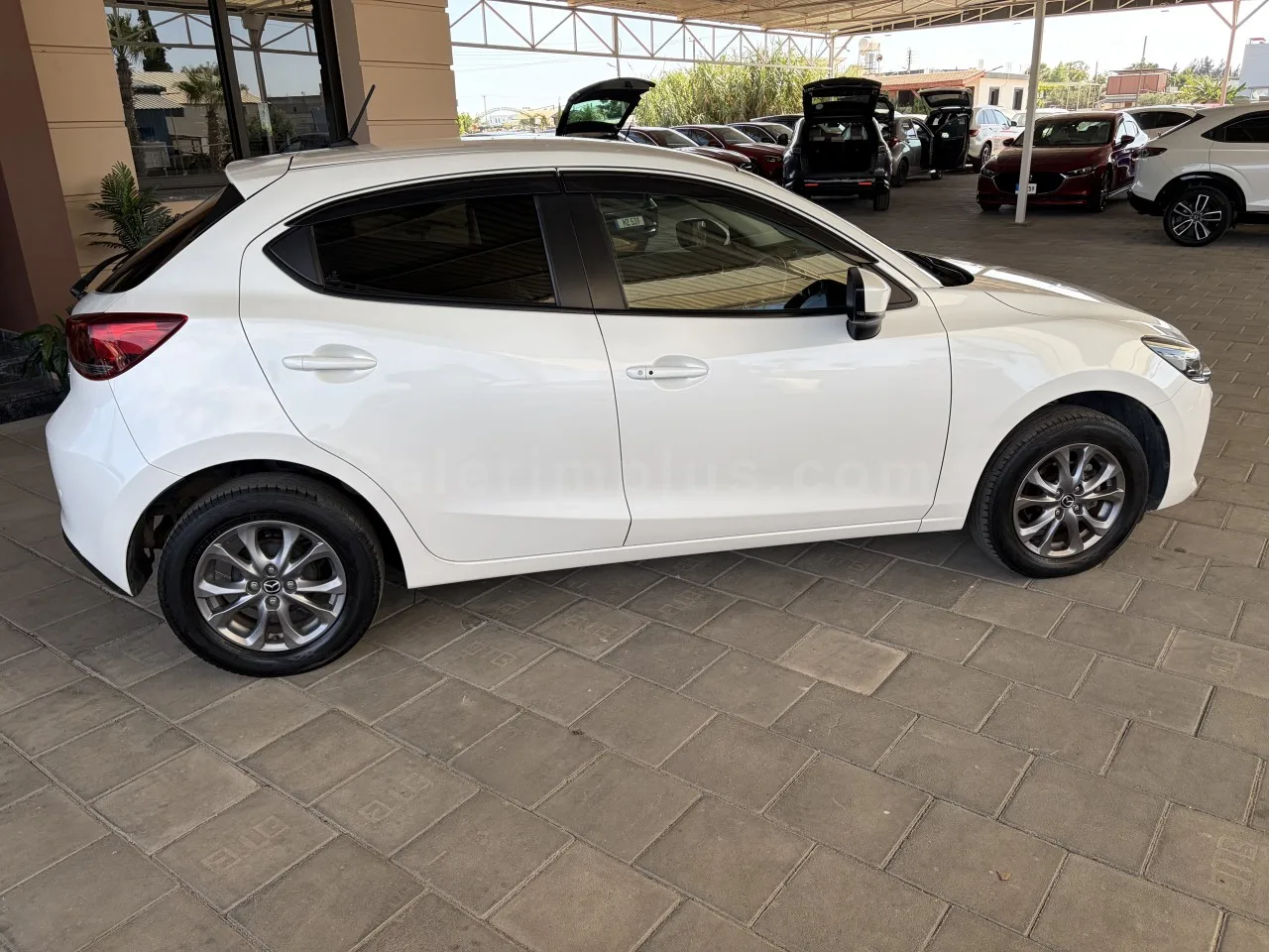 2021 Model Otomatik Mazda 2 1.5 Skyactiv-D Gazimağusa Satılık İkinci El | GalerimPlus - Thumbnail 5