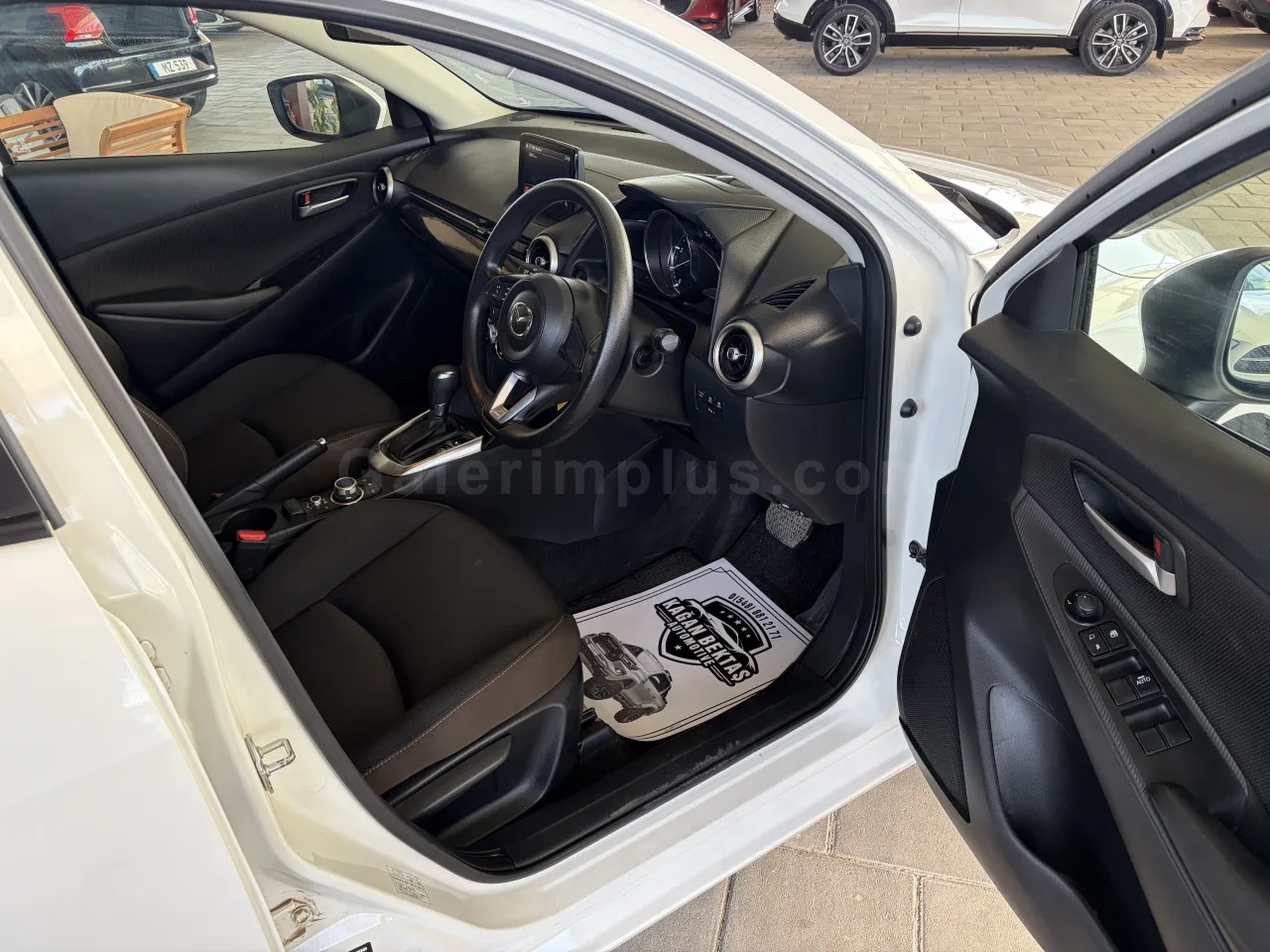 2021 Model Otomatik Mazda 2 1.5 Skyactiv-D Gazimağusa Satılık İkinci El | GalerimPlus - Thumbnail 6